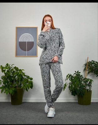 Тёплый женский леопардовый костюм 30000-16 фото